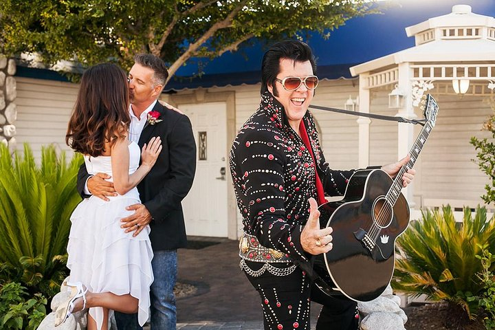 Celebrate your love with a unique Elvis wedding at Graceland Chapel where romance meets rock 'n' roll complete with heartfelt serenades and unforgettable memories.